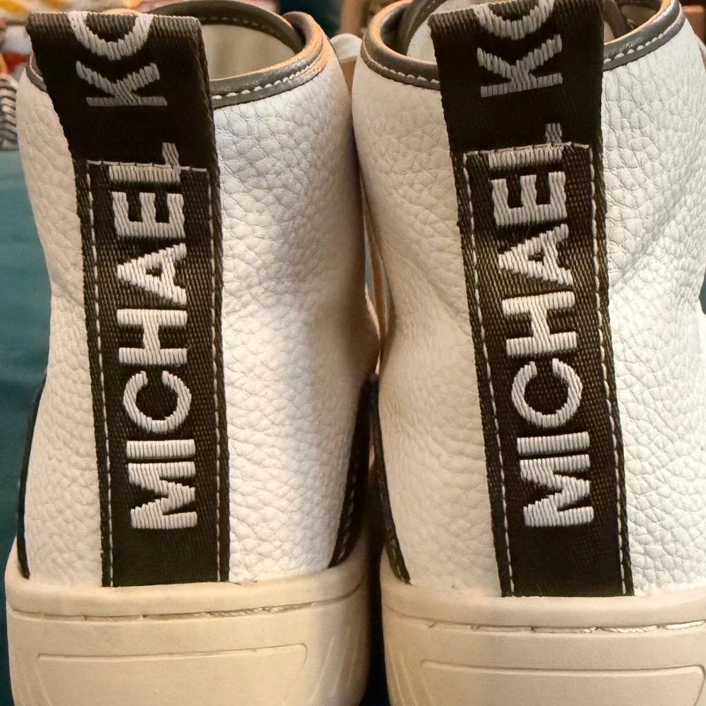 Michael Kors Shea Mid High-Top‎ Two-Tone Lace-Up Sneaker Olive/White 9.5M
